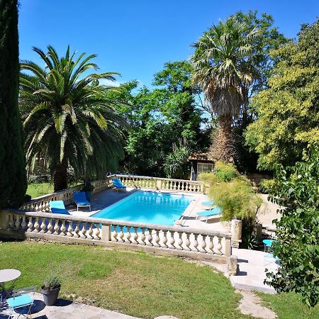 Le Mas Des Agapes Bed & Breakfast Beaucaire  Exterior photo